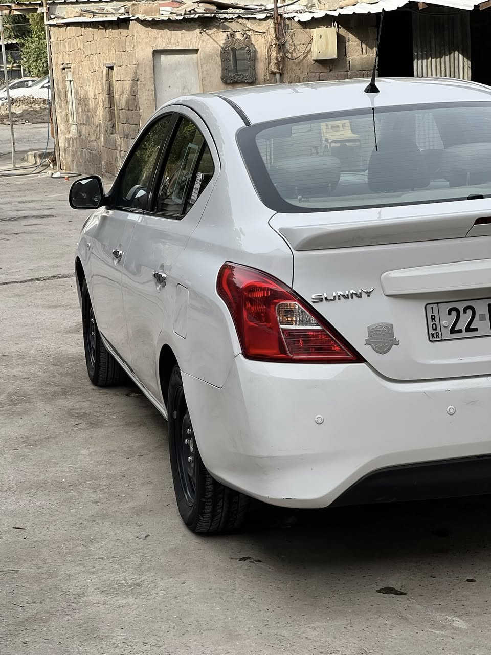 السلام عليكم سني هندي رقم اربيل هزه وسنويه جديدى السياره حلوه وجاهزه مال جناي ستخدام شخصي مديل 2021 كفاله من الصبغ والتبديل بيه فقط بارد مكاني بغداد السيديه او المنصور السعر 110 
***********
