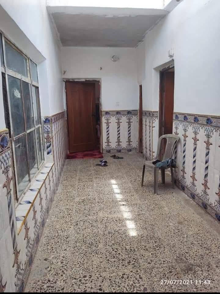 بيت للبيع في حي اليرموك المساحه ٣٧١ يحتوي على ٣غرف واستقبال وهول ومطبخ وحديقه وكراج سياره+مشتمل .. مكلف بالنشر السعر 26
بيت للبيع في حي اليرموك المساحه ٣٧١ يحتوي على ٣غرف واستقبال وهول ومطبخ وحديقه وكراج سياره+مشتمل .. مكلف بالنشر السعر 260

 ‏‪***********‬‏
