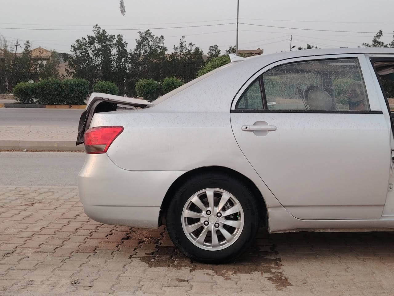 سلام عليكم للبيع BYD G3 2013 محور مكينه وكير كورلا 1800 رقم بابل فتحه سقف السعر 50 وبيه مجال مكان السياره حله ابو غرق للاستفسار الاتصال على الرقم *********** بي واتساب
