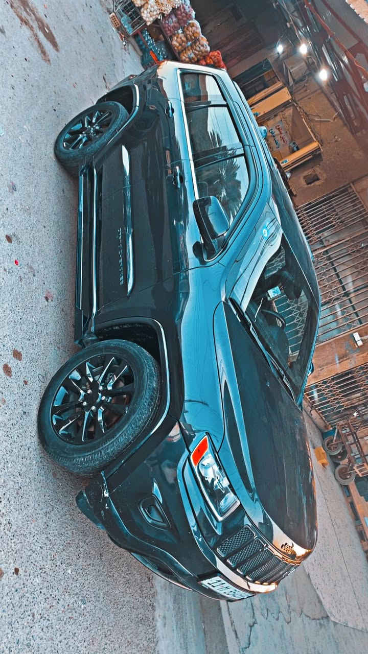 جيب 2015 فول مواصفات  سياره كلش نضيفه واذا اكو مراوس بجارجر نضيفه ❤️
حادثها جاملغ وبنيد بدون دواخل  رقم بغداد باسمي تحويل ثاني يوم   العنوان بغداد الدوره شارع معلمين  سياره ماشيه ٩١ ميل حقيقي السعر ٢٠٥ وبيها مجال قليل وربي يرزق الجميع.    للاستفسار الاتصال عله رقم ***********
