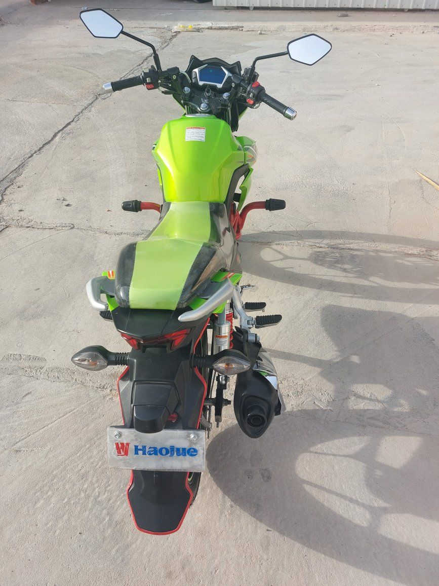 هاوجيdf2023سعره ٢١ ونص وبي مجال للتواصل ***********
