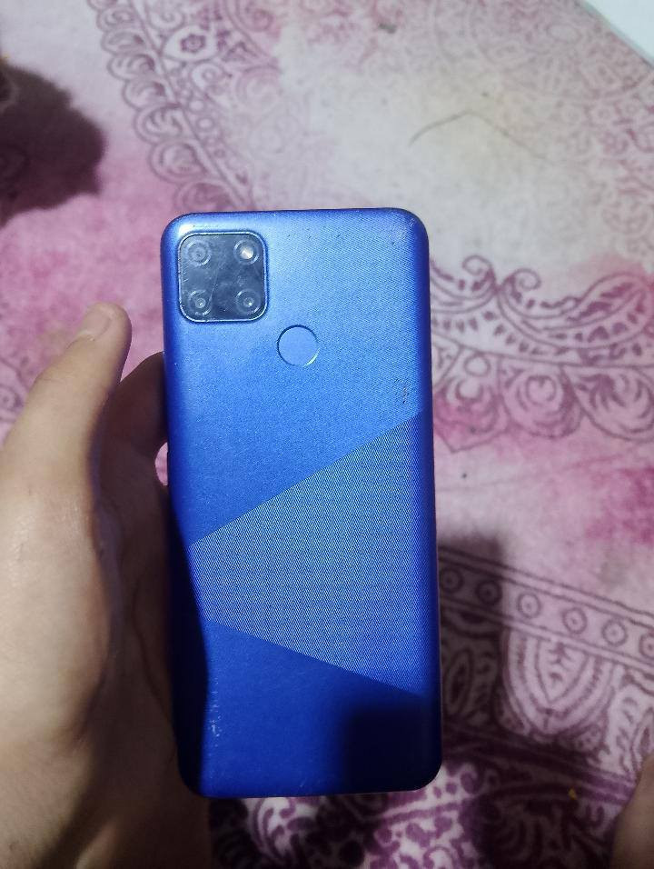 السلام عليكم ريدمي سي 12 جهاز حلو نظيف مال بيت نظافه 80% بطاريه 5000 الذاكره 64 جهاز كل شي بيه شغال جهاز بصمه كاميرا شغاله مكاني بصره جمهوريه شارع معهد النفط الرقم الرقم*********** تواصل الجهاز مراوس ايفون السعر 80 🔒
