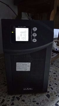 يوبي اس من ماكسما 3kv اونلاين 6 بطاريات مبدلهن جديدات صار اقل من اسبوع...