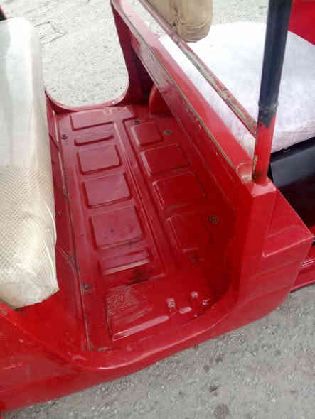 تكتك اشتريناها الأخوية ومايشتغل بيها ونريد انبيعها على وضعها يگولون موديل 19 بيها رقم انگليزي بس بعدهم مامستلمينة كلش حلوة ونضيفة سعرها 5.500 مليون وهذا رقمنا *********** مكانة بالشعب شارع الصحة
