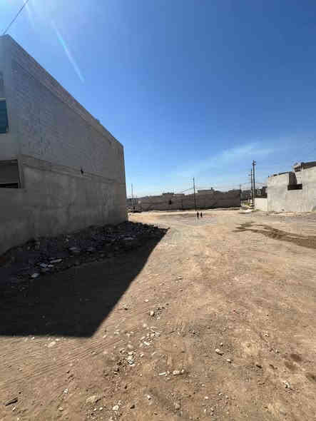 ارض للبيع في حي القوسيات 

قرب مدرسه الصنيه بل ضبط 

المساحه.  105. متر شبه مربع 

سند زراعي نموذج 25حق التصرف سند ابيض وصل تمليك 

خدمات ماء كهرباء التبليط 20متر 

موقع 🌐مميز جدن مكان مرتفع 

اتجاه الارض شروق 

السعر.  15.بي مجال 

الاستفسار بل ارقام 

***********
***********
