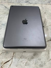 آيباد جيل 9 • ٦٤ • كسر صغير