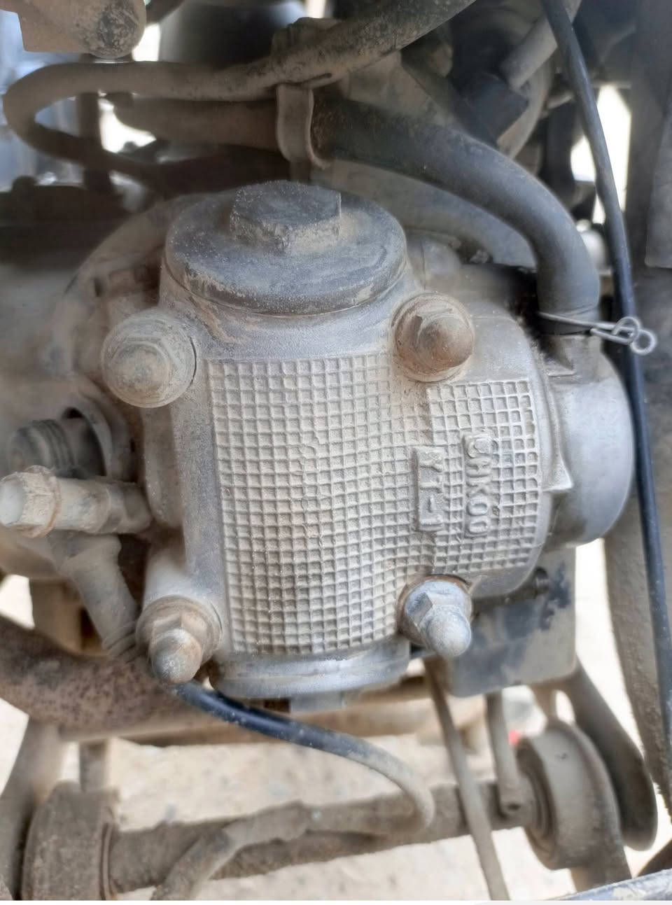 ماكس عدله ما مفتوحه كفرات الصلي موجودت لون اسود 
سعر 750 الف مكاني ابو خصيب ابو كوصرة  رقم واتساب *********** مكاتبه موجودا
