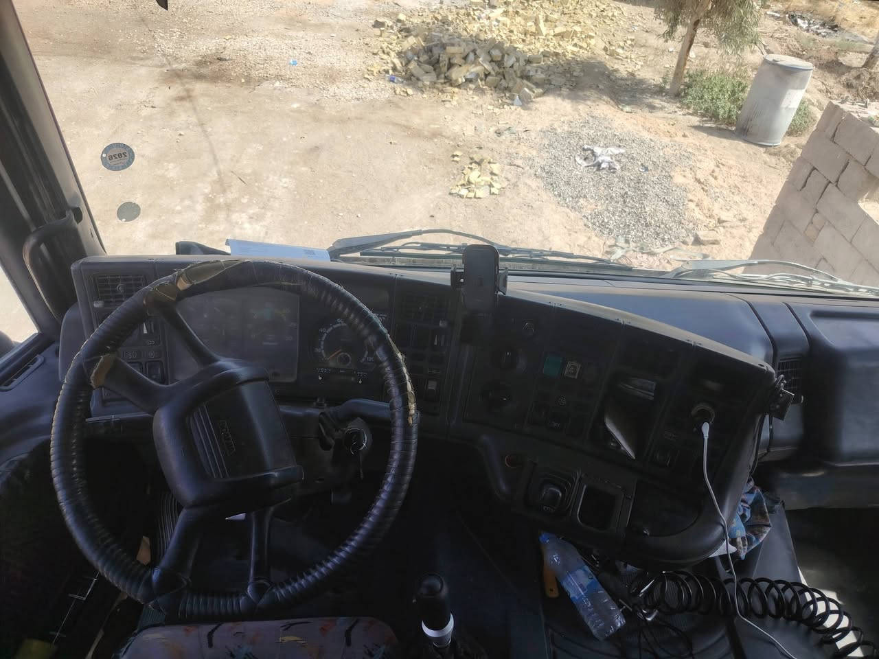 يالله سلام عليكم
ســـكـانيا بومــا ٢٠٠٠
مكنــه8 بم و نوزل 144
بـم كـهربائــي
بــدي عــــلـــم
مجموعـه خريطــه
كير900 3x3 وشلعه 
(شاصي ما مكفول)
***********
