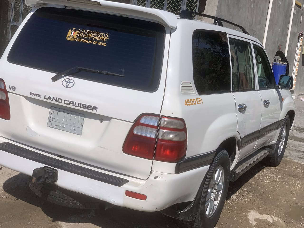 للبيع لاندكروز موديل 1998رقم بغداد مكينه v6كاز السعر 100موبايل ***********

