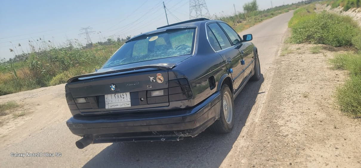 بيئم ٥٢٥ رقم صلاح دين سنويه ٢٧ تحويل مباشر ثاني يوم صبغ جماليه لا ضربه ولا معجون كير ومكينه كفاله اكسل كفاله تبريد شغال سلايت طكتين شغال سياره جاهزه وترايك وين متريد بيه نواقص بسيطه دواخل جديده كله بطاين وكشنات وتكم  وياله ٤ خليه بس اني شاد سبير لان بنجرت وما سويته  مكانه لطيفيه جسر سابه قرب سيطره مالكي سعر ٣٦ وبيه مجال ***********
