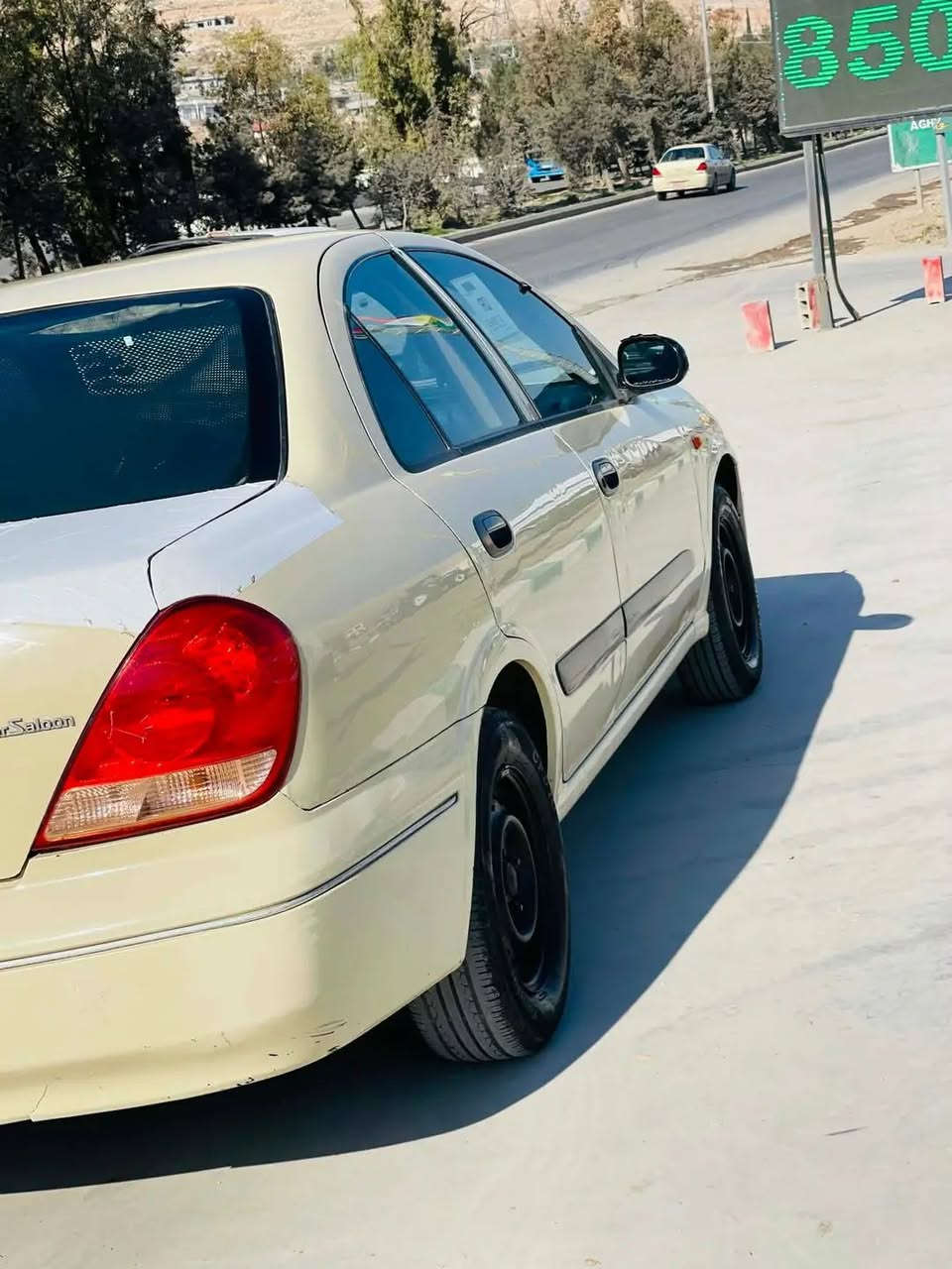 سەلام وعلیکوم 
سەنی 2009 ئۆتماتیک   یابانی بۆ فرۆشتن 
سەیارەیە مەزبووتو بی عەیبە 
چوار تەیەی لۆکی لەسەرە 
مەکینەی تازە تەئمیرە و تەشفیە کراوە 
تەبرید گەرموو سارد بەشەرت 
بی لۆگۆیە ڕاستەوخۆ لۆگۆی خۆتی لیدە 
گێڕ و مەکینە بەشەرتی دە  وەستا 
سەیارەکە سێ پارچەی پیوەیە سۆنەرم داناوە 
سەعریکی مناسبی هەیە 
شوین چەمچەماڵ تەکیە 
***********
***********
