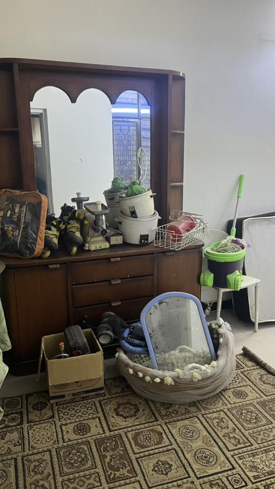 غراض للبيع 
للاتصال /***********
