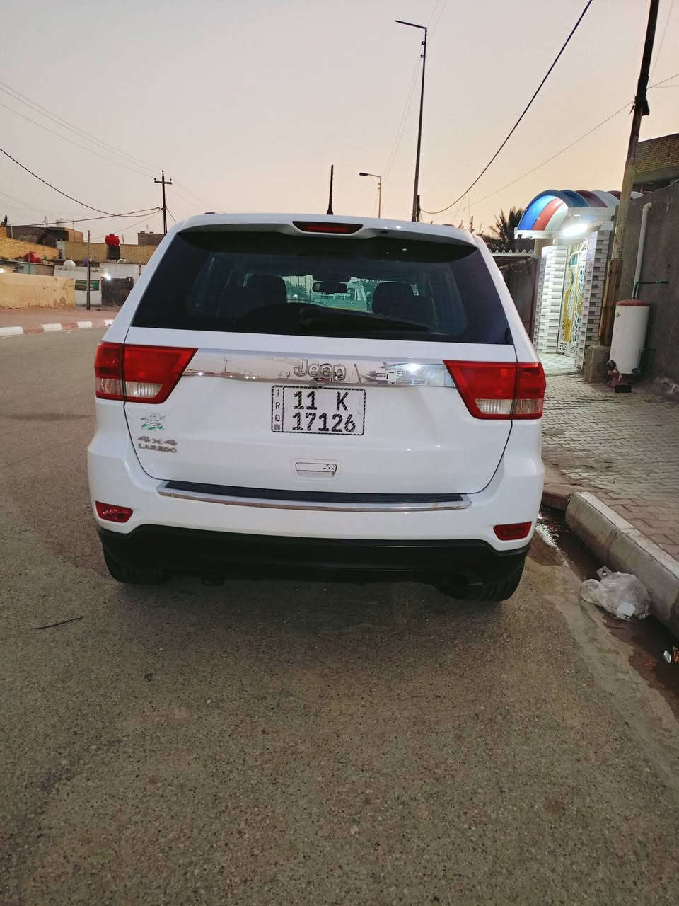 جيب لاريدو 2013 خليجي بيها رشه بل جاملغ الأيمن مكانها واسط ***********
