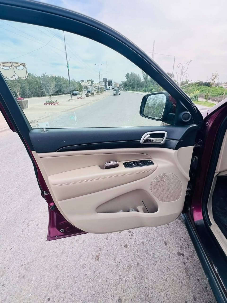 ماشية 75 الف فول مواصفات كلشي بيها جديد
گير ومكينة كفالة وارد امريكي حادثها قطعة وحدة مكاني بغداد السيارة بيها مواصفات كلش حلوة وتخم تاير جديد منظومة لايت  زنون السيارة وكالة على وضع الشركة لون مميز گازي للأستفسار الاتصال على الرقم
***********
***********
