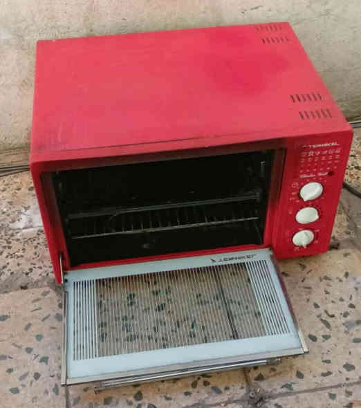 تم وصول وجبه جديده من الاوفنات نظاف وشغالين سعر الواحد ٣٥ الاتصال عالرقم *********** ويوجد خدمه توصيل
