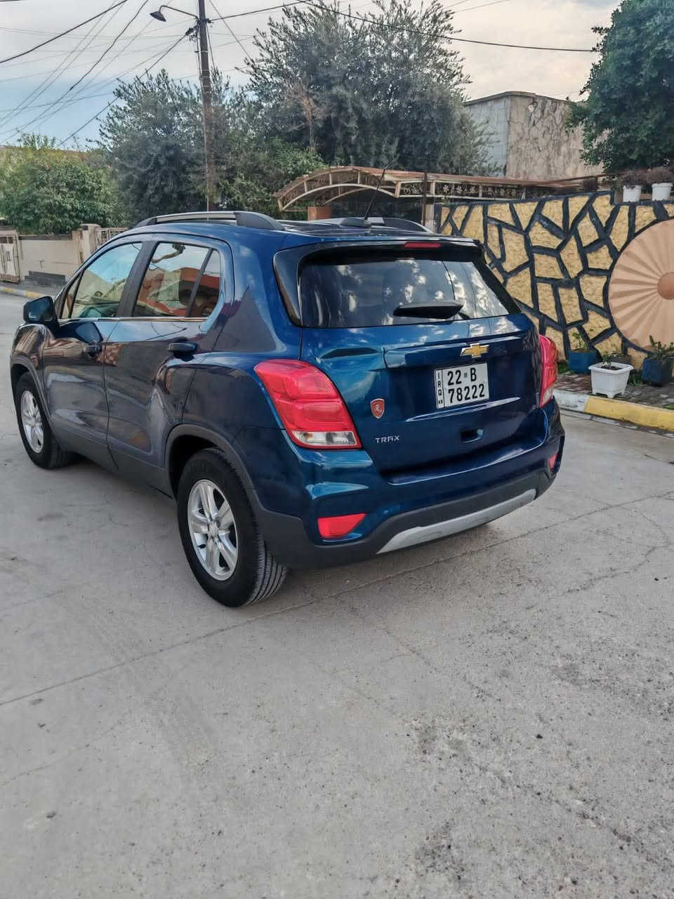 رقم الهاتف(***********-***********-***********)
شوفرليت تراكس فئة LT وارد امريكي لون شذري موديل 2020 محرك 4 سلندر حجم (1400) تيربو بالشرط كير 6 سرعات بالشرط تبريد وتدفئه بالشرط بيها حادث بسيط من امريكا بدون دواخل بداية البونيد فقط مو كامل ومصلح ومصبوغ نفسه على كد الحادث سياره حلوه وكاعده مثل الصور سريعه ورزنه بالمشي سياره اقتصاديه جدا بصرف البنزين صدر امامي وخلفي وتخم تاير بالشرط سيارة جاهزه بدون مصرف...
*رقم اربيل الجديد
*سنويه بأسمي هزه وبراد(فحص مروري) جديد شرط التحويل
سياره بيها مواصفات:
*شاشه
*كاميرا
*تحكمات ستيرن جهتين
*تشغيل عن بعد
*كروز سرعه(قفل سرعة)
*سبايدرات 
*نظام ECO تقليل صرف البنزين
السعر 105 وبي مجال الشراي يجي يشوف السيارة ويدلل تعليقات ما اجاوب البيع نقد فقط...
مكان السيارة كركوك...
***********
***********
***********
***********
***********
97889534908 كركوك, العراق
