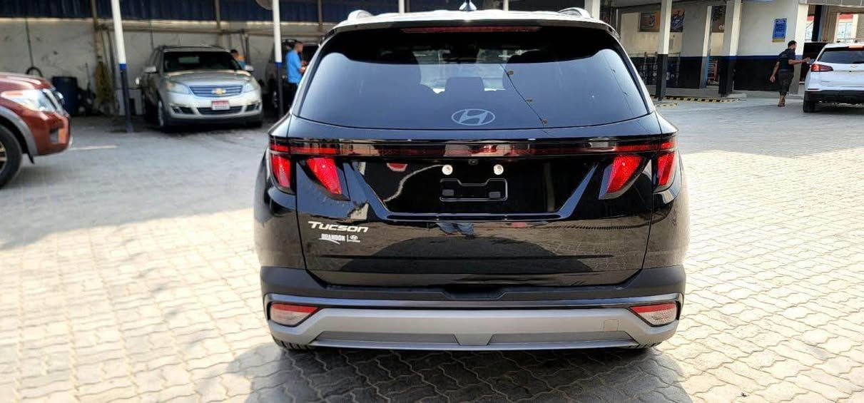 توكسان 2025 جاهز للشحن
صبغ قطعه وحده بنيد فقط
واصل ميناء 145$
بدون كمرك 

ترهم حره ترهم شهداء 
حجز عربون لحين الوصول 
تم الشحن الى العراق 🇮🇶 اسبوع وتستلم

معرض الـحمدي لتجارة السيارات
 عبدالله الـحمدي *********** 

رابط كروب الواتساب https://chat.whatsapp.com/E5bOEsUf0k8BCgbHdkPDBn
