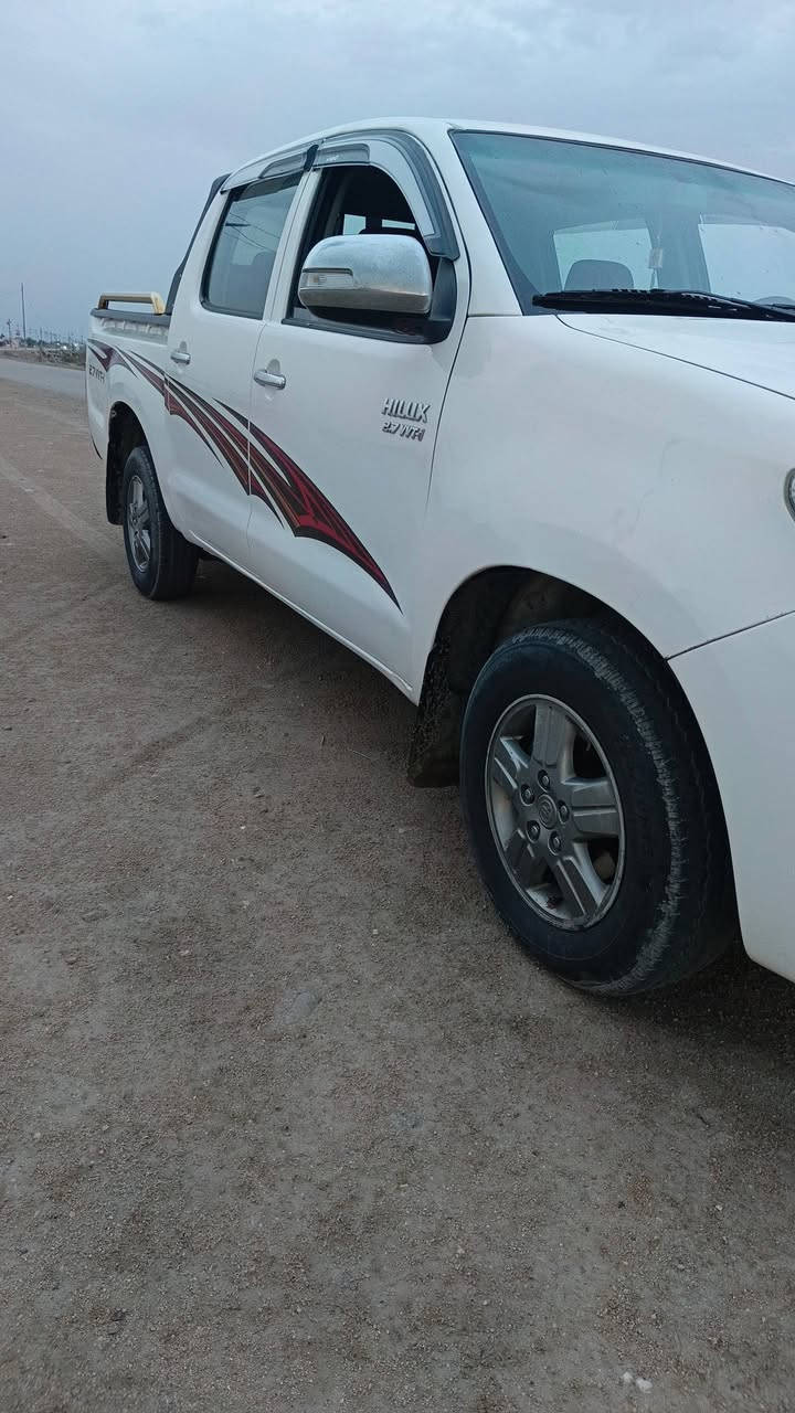 سلام عليكم 2014تماتيك بسمي سنويه لل2029السياره جاهزه من حداده تخم تاير تبريد دوشمه الف ماتخسر عليها السياره ضربته قماره كير مكينه كفاله اتصل وبلخدمه ***********
