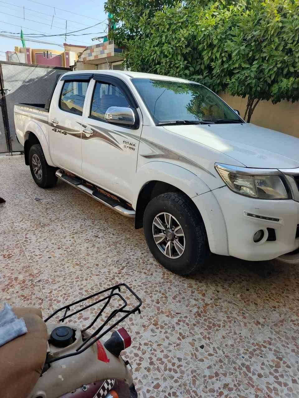 تيوتا هايلوكس فورويل
موديل 2015 

ماشية ٢٤٠  km

 عنوان بغداد 

السعر 230  ابيهه مجال
هاتف ***********
***********

