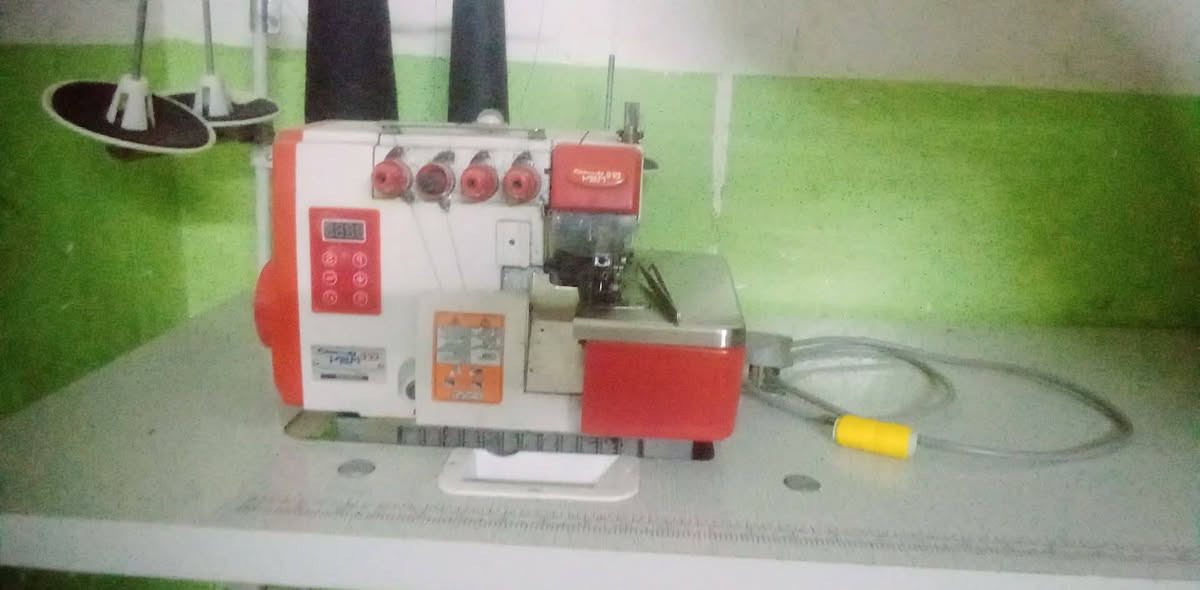 مكينه خياطه باسستر صناعي ومكينه اوفر جمسي صناعي خمس خيط للبيع مكانهم كربلاء شرط  الفحص والنضافه ابيعهم شلع لايوجد توصيل سعرهن 550ثنينهن


**إذا كنت صاحب هذا الإعلان وتريد حذفه لأي سبب، رجاءا أرسل رسالة إلى الدعم الفني**