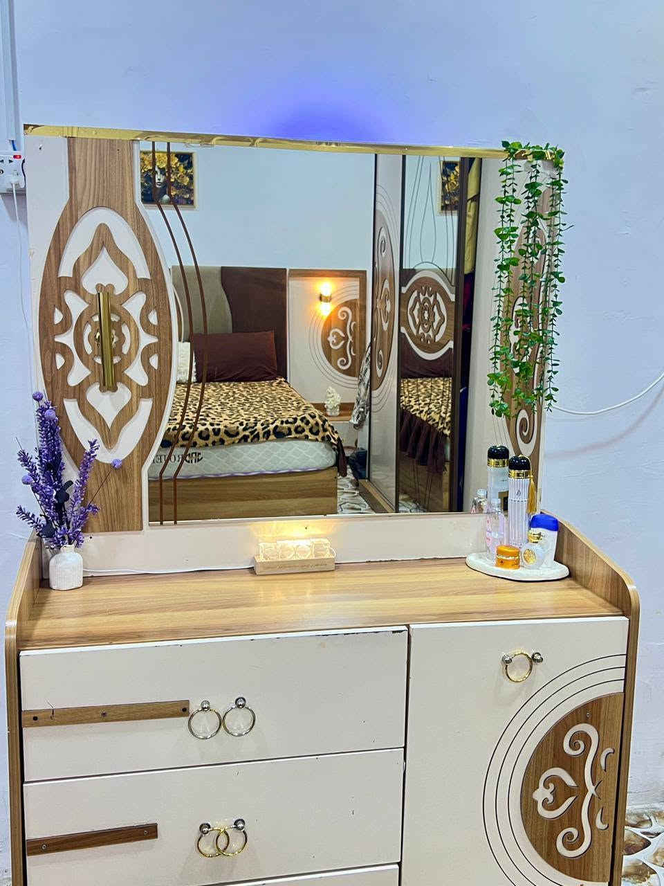 غرفه نوم تركي 9قطع سعر 550بيه مجال  مراسله واتساب فقط ***********
