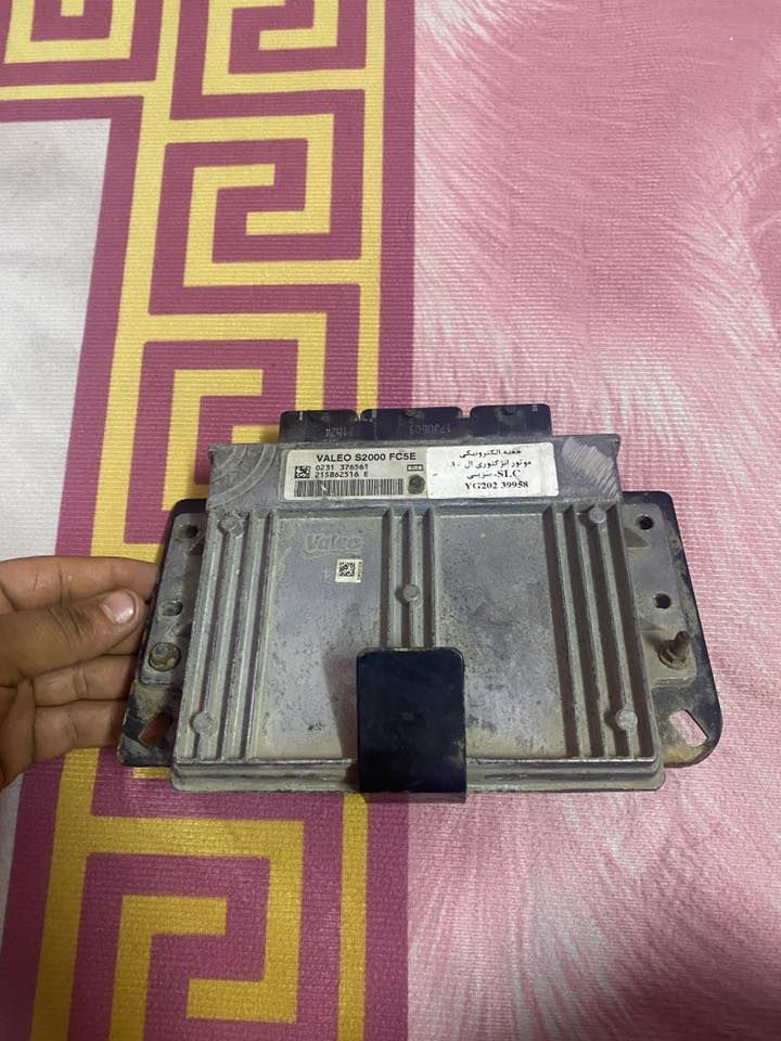 عقل بيجو ٤٠٥للبيع كامل مفتوح من الإسفتي كامل الاستفسار لاتصال ***********
