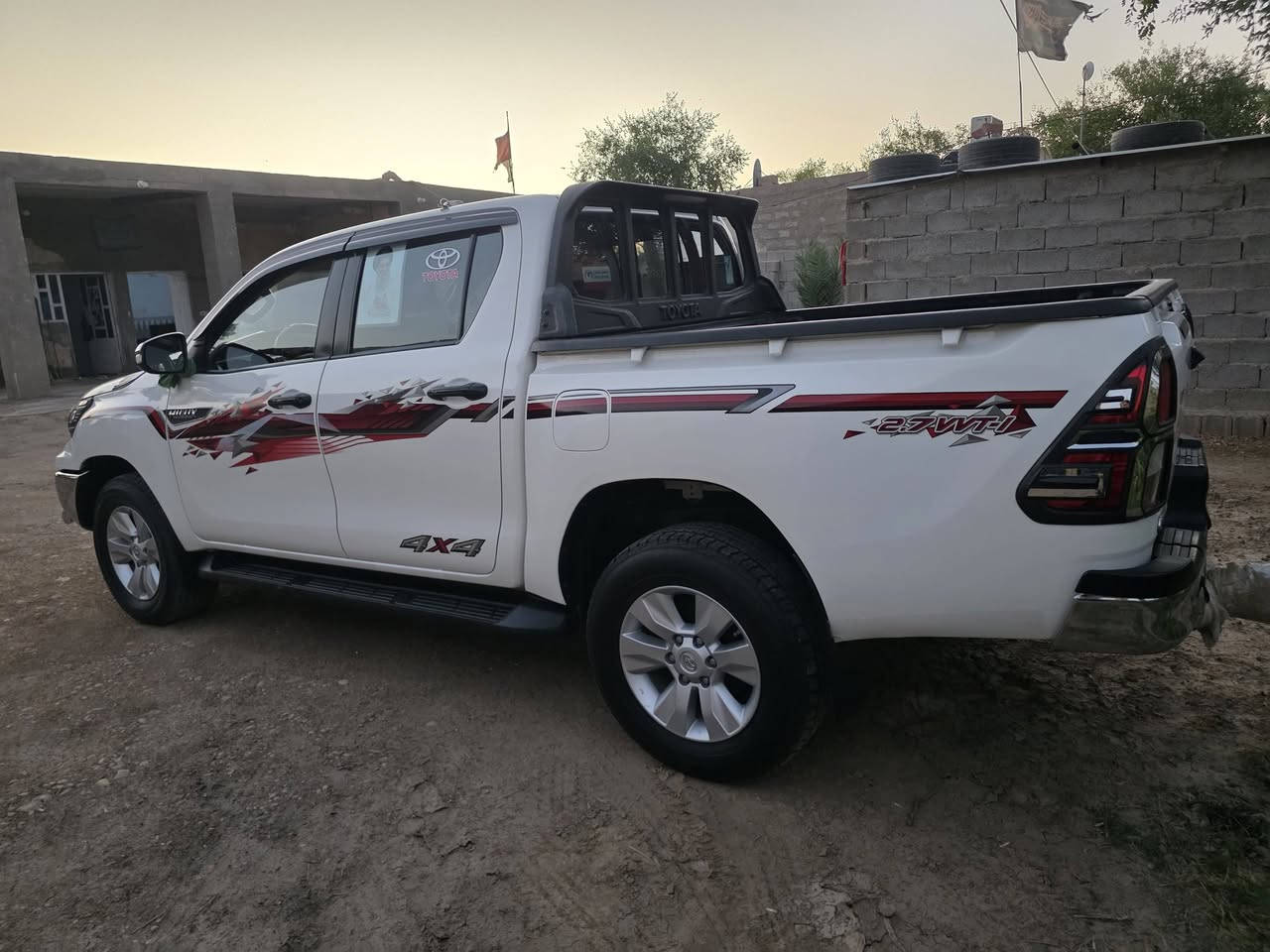 سياره فورويل جديده بمعنى الكلمه 
مكفوله كفاله عامه سنويه مجدده 2028 
سياره توها عاده 55الف الرقم شمالي 
تريد تحويل تريد وكاله السعر على الخاص 
المكان واسط***********
