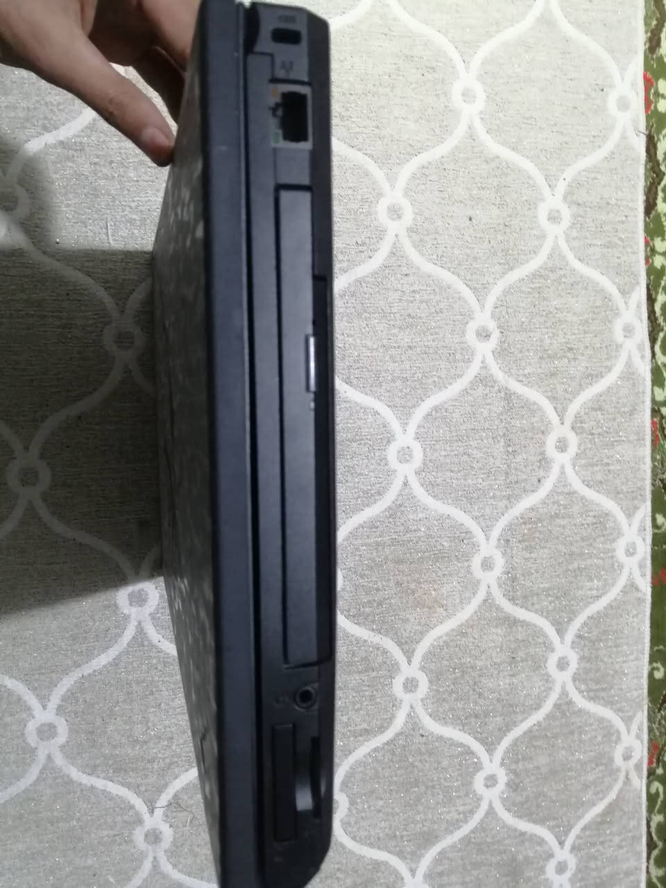 لابتوب لينوفو E530
المعالج ci5-2500M
Ram 8
هارد : 256ssd
السعر 100
رقم واتس ابـ ***********
