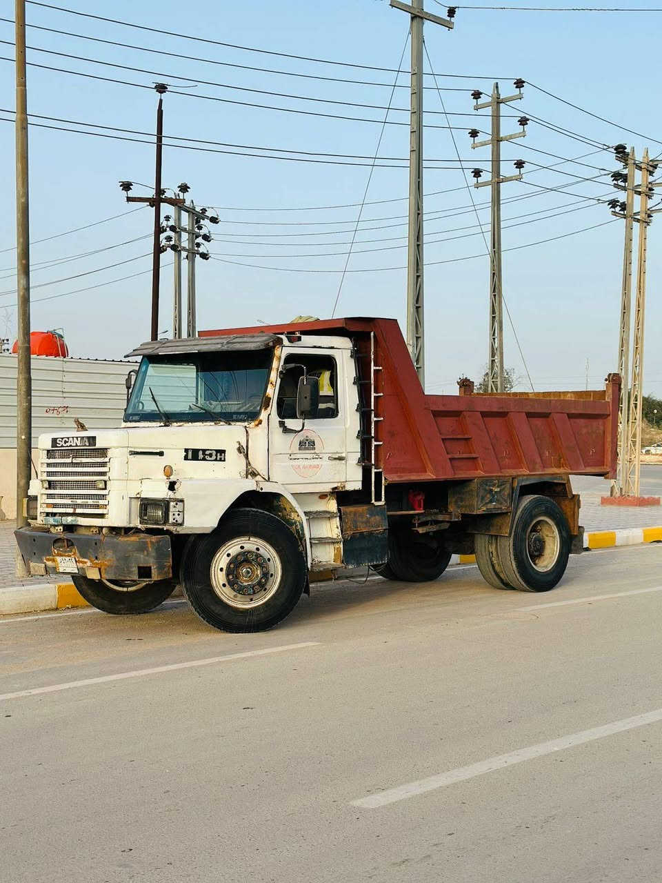 السلام عليكم اسكانيه 112ونص الموديل 96 مكينه  تنقيص قليل كير 5,5 اكسن البي ج اف  بدي مايلر  السياره بسمي  مشروع وطني السنويه ل 27   تواير 24 سبرنك ابو 4  استفسار ***********
