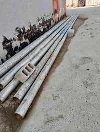 عامود واطي زراعي طول 8  العدد 13  الرقم 07825978593  قيم السعر