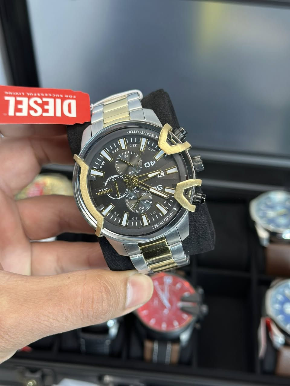 ساعات ديزل قطع اصلي وكاله
جديد غير مستخدم 
قطع مميزه 
اسعار مناسبه
تفاصيل داخل الفديو


**إذا كنت صاحب هذا الإعلان وتريد حذفه لأي سبب، رجاءا أرسل رسالة إلى الدعم الفني**