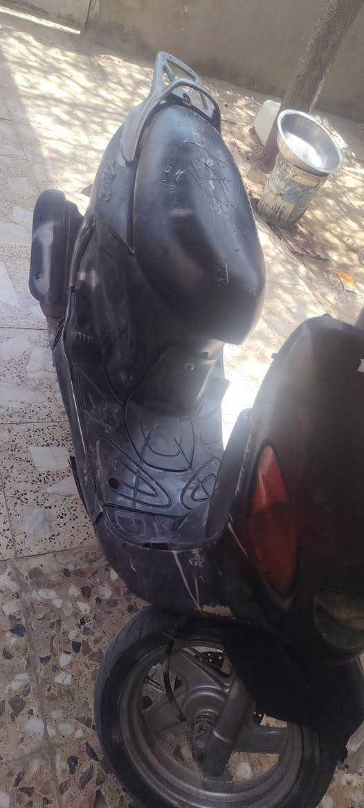 دراجه اكزز  ما مفتوحه ابد شغل سلف وطلع كبل بيه.صلنصه مزروبه بس كرهبايات شغاله دك عله ***********
