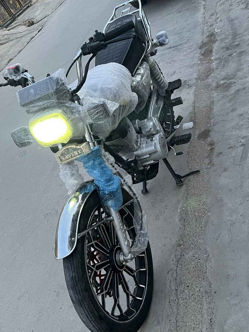 اخوان درجه كولش نضيف ما بي عيب 150سيسي موديل 24سعره 580 مكاني كركوك حي العسكري رقم ***********
