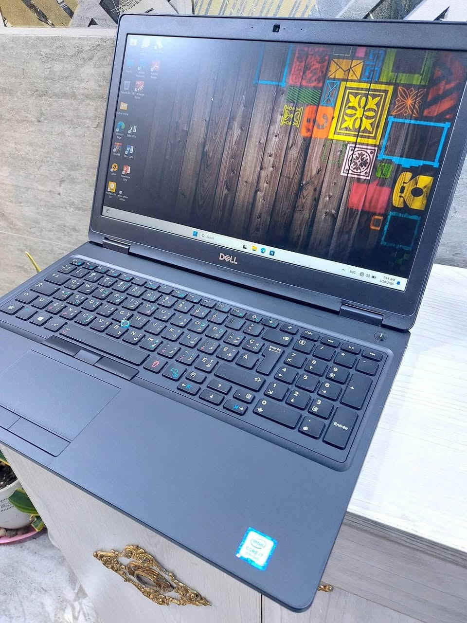 تدور ع لابتوب معالج قوي حرف (H) حجم شاشة كبير 15.6  للدراسة و البرامج الهندسية والحسابية  الك هاي .
وبسعر ثابت 340الف دينار وتوصيل
Dell Latitude 5591 Ci7 جيل ثامن 
Core i7-8850H
8 GB  DDR4 RAM
256GB SSD2.5 HARD
15.6 screen 1920x1080 FHD 
Back-light Ar-En
Charger dell 130w  شاحن اصلي 
يمكن للزبون فحص اللابتوب وتشغيله والتأكد من المواصفات قبل استلام اللابتوب.

عنوان المكتب بغداد شارع الصناعة مجمع الرياش مكتب اليسر للتواصل والحجز ***********
