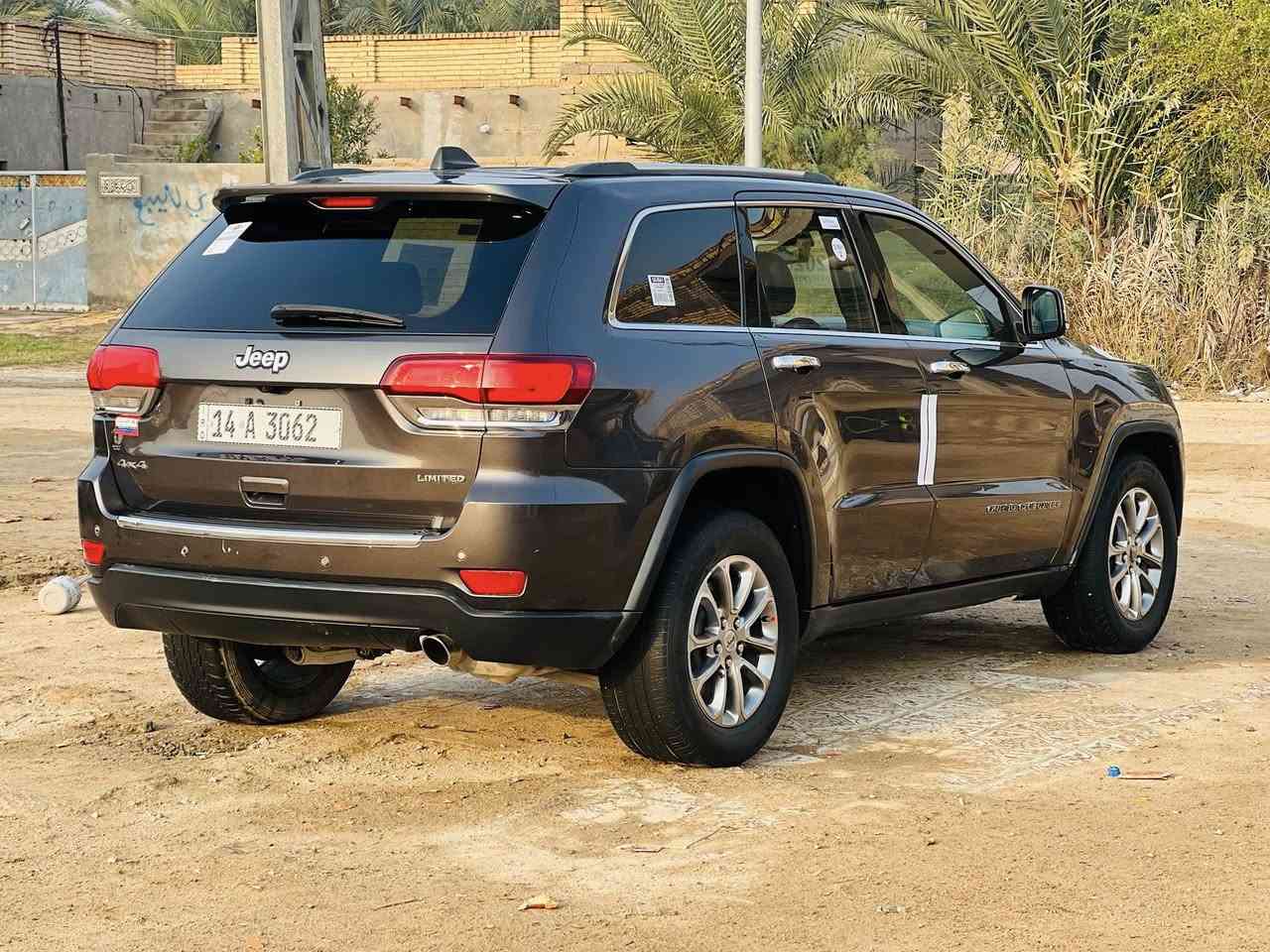 سلام عليكم جيب لاريد 2020اصل رقم بصره وارد أمريكي بيه جاملغ وبنيد مواصفات فول 1/1فتحه بصمه كشنات جلد جنطه كهربائية ويل كروم توقف ذاتي حساس امامي خلفي شاشه ايباد مشروع وطني سنويه 28سياره جاهزه مكينه وحداده وتبريد وتخم تاير كله ع وضع الشركه والاستفسار ع هذه الرقم ***********/***********مكاني ناصريه السعر 215
