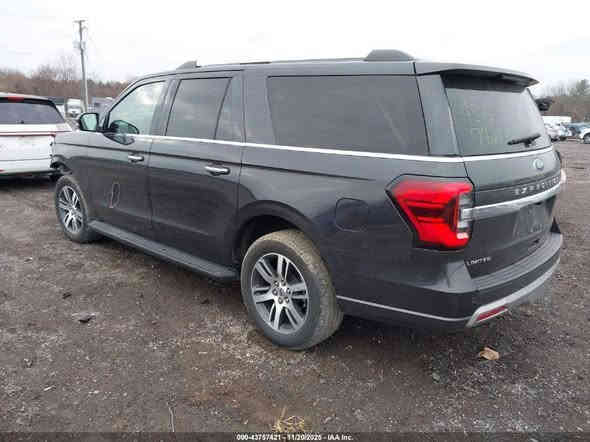 🇮🇶🇺🇸 فرصة مميزة لأصحاب كتب الشهداء 🇮🇶🇺🇸
اعلان مزاد
السعر بيع مباشر : 32,000 $
تاريخ المزاد يوم : 2025/12/2
نوع السيارة:  FORD EXPEDITION LIMITED 2024
#يمكن_إدخالها_بكتاب_ذوي #الشهداء
#او_شحنها #إلى_الأمارات
#إقليم_كردستان 
#العقبة
#ام_قصر
الضرر كما موضح بالصور
📍 العنوان : الموصل حي الوحده الشارع العام قرب دائرة اللجان الطبية 
📞 : ***********
📞 : ***********
📞 : ***********
#مزاد_الامين_للسيارات_الامريكية_
