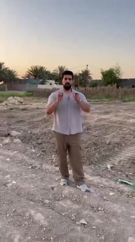 قطعه للبيع زراعي📝اقرار محكمة 

 الجربوعيه الرابعه📍

- المساحة ٤٥٠ متر مربع 

• مسافة عن الشارع العام ٧٠ متر

• السعر جدا مناسب (٢٥ )مليون وبيهة مجال بسيط 

📞 للاستفسار والتواصل: يمكنكم المراسلة عبر الخاص، أو الاتصال/واتساب على الأرقام التالية: 👤 أستاذ حسين: *********** 👤 أستاذ مثنى: ***********

📍 عنوان المكتب: نزلة الجسر - من جهة الجربوعية - مقابل مجمع صادق آل مطشر. ✨ مستعدون لعرض كافة عقاراتكم وتسويقها بأفضل صورة.
