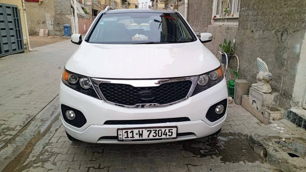 السلام عليكم 
سورنتوSX2011
وارد امريكي حادثه جاملغ وبنيد بدون دواخل 
السيارة فووووول مواصفات للاخيرVIP
محرك 6سلندر 
سبعه راكب 
ثلاث قطع تبريد 
بصمه تشغيل+ابواب 
بنوراما
كشنات جلد +كهرباء+ تدفئه
السيارة أعلى فئه بالمواصفات 
جاهزة من كلشي بدون نقص ابد 
صدر كله جديد  
السيارة معروضة(140$)وبيه مجال
مكاني بغداد الشعلة 
الاستفسار***********
