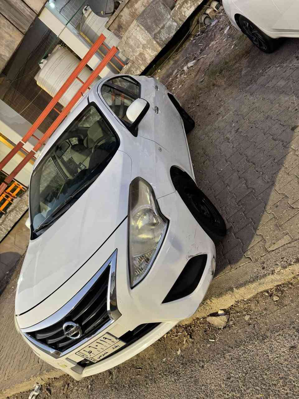السلام عليكم نيسان سني هندي 2018 بيها باب خلفي صبغ فقط السعر 95 بيها مجال قليل العنوان الشعب شارع الاسواق المركزية الرقم ***********
