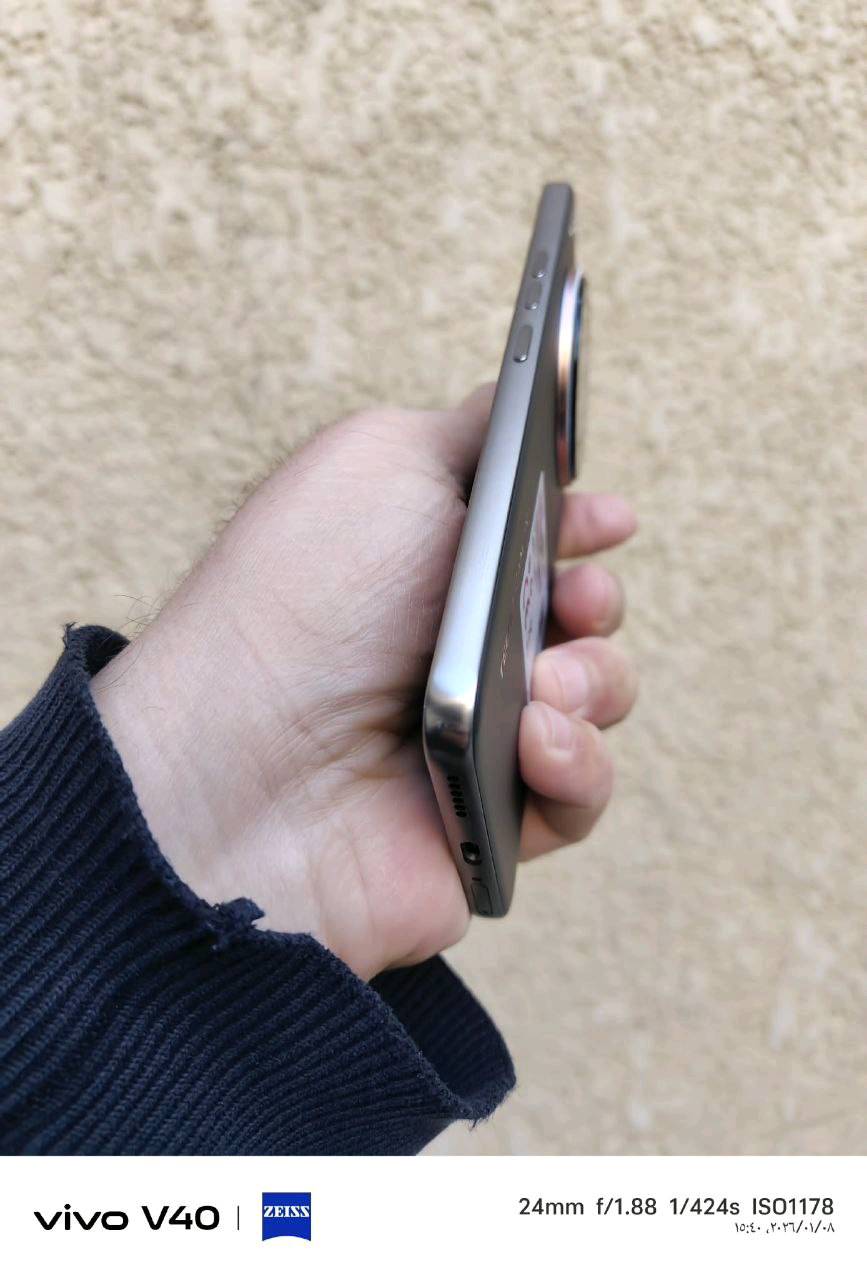 الجهاز جديد استخدام أيام بطاريه 100 معالج 8350 144Hz يدعم الألعاب 120 أفريك معيار lp68/lp69 للسقوط والماء موجوده كامل ملحقاته 
مكاني بغداد الدوره