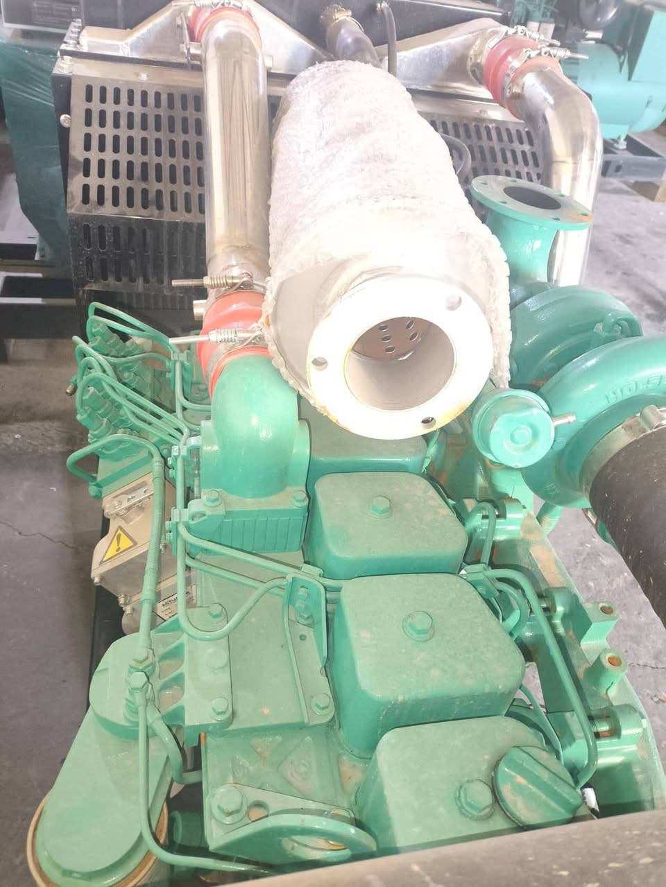 #مولد كمنز حجم 102 / 6 سلندر 150 كيفي
السعر اتصال ***********+واتساب 
عبدالله المختار اربيل الصناعه الجنوبيه 
لدينا توصيل جميع المحافظات
