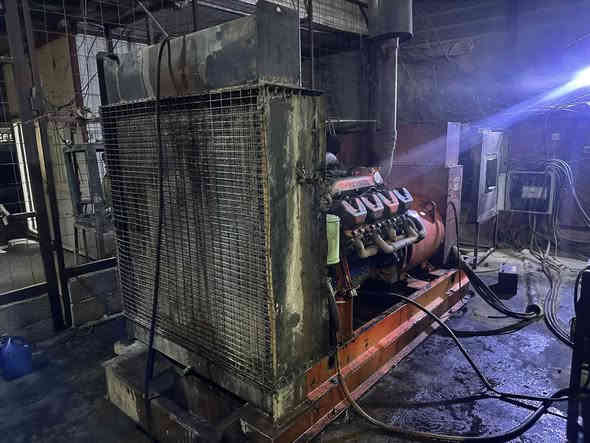 سلام عليكم 
مولد سكانيه 42 .01 راس توليد 350 سايس 10 سعر 75 مكان ديالى كنعان
للتواصل ***********
