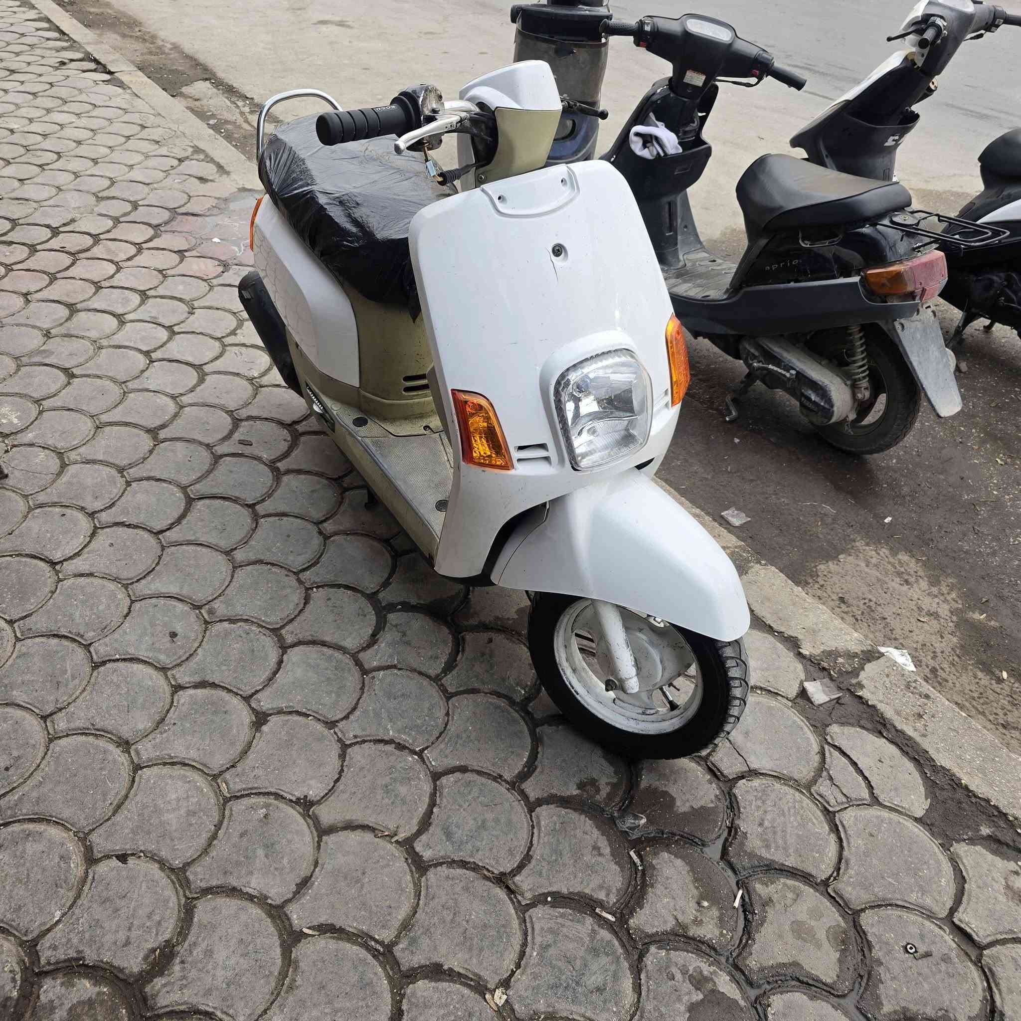 دراجه بوليس 2003مفتوحه امبدل بوشه 55 كلجات جدد كهربائية كلها شغاله بس السلف مايشتغل الدراجه ناعمه شلعه معدل مفوله مكاني كربلاء الحولي ميه السعر 550او بيها مجال مامتواجد فيس رقمي ***********
