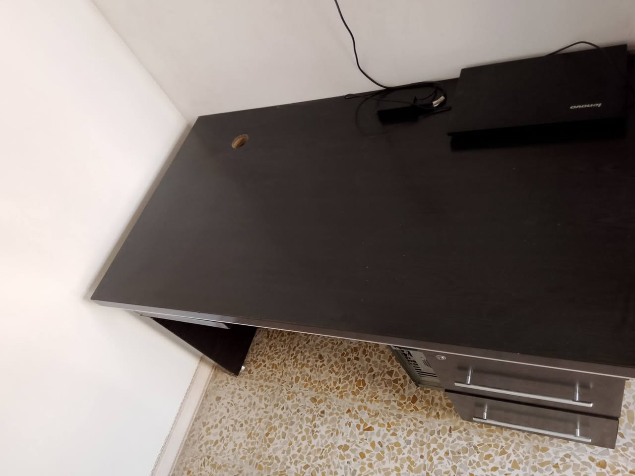 ميزمكتب وكرسي نضاف مثل ماواضح العنوان موصل مشيرفة السعر90بيهم مجال بسيط للشراي


**إذا كنت صاحب هذا الإعلان وتريد حذفه لأي سبب، رجاءا أرسل رسالة إلى الدعم الفني**