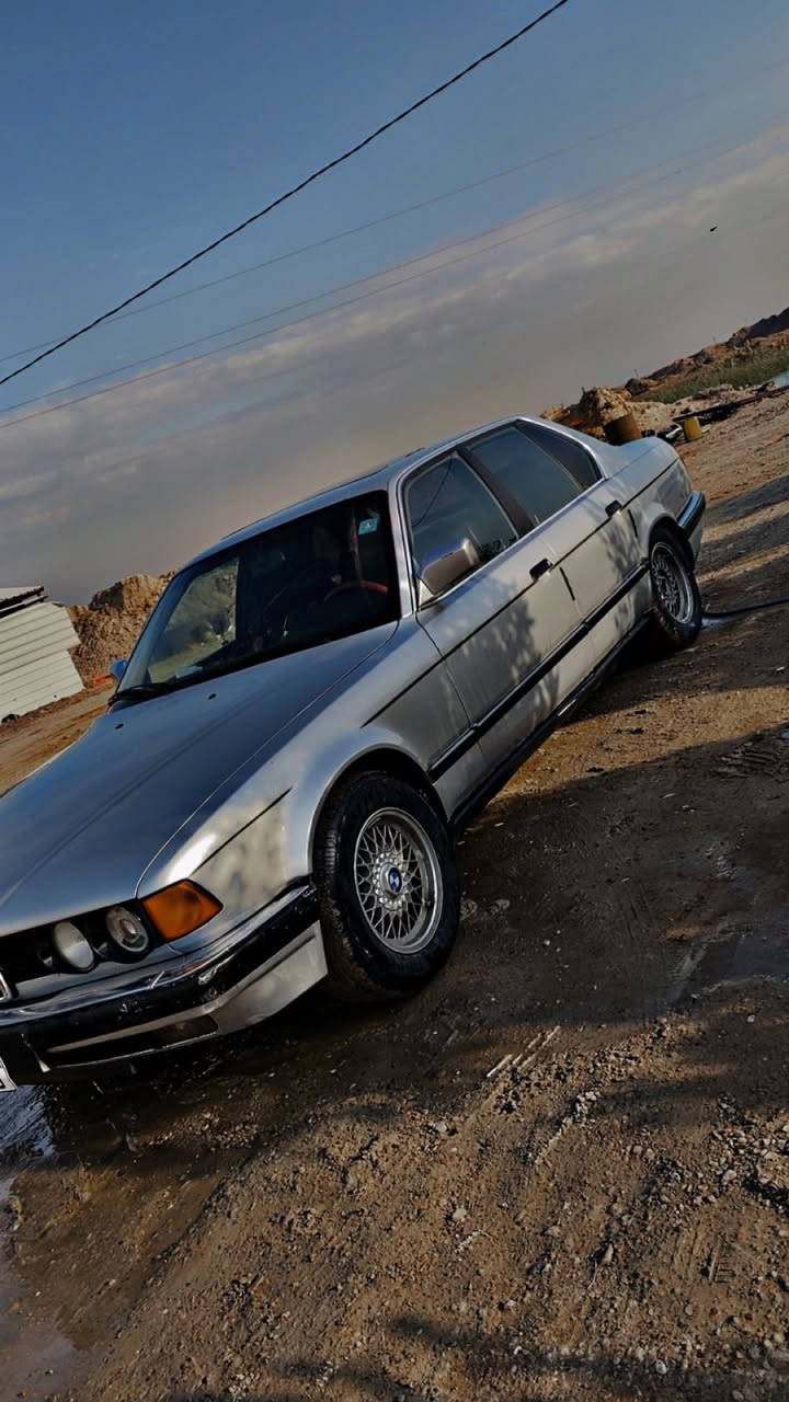 بي ام 735 كير عادي مصبوغه حزام محرك و كير مكفولات غرفتها بلاديه حلوه كهربائيات شغاله تبريد تدفئه شغاله 
تخم تاير جديد رقم نينوى انكليزي تحويل مباشر السعر 50 وبيها مجال. 
الرقم  *********** متواجد اتصال واتساب
