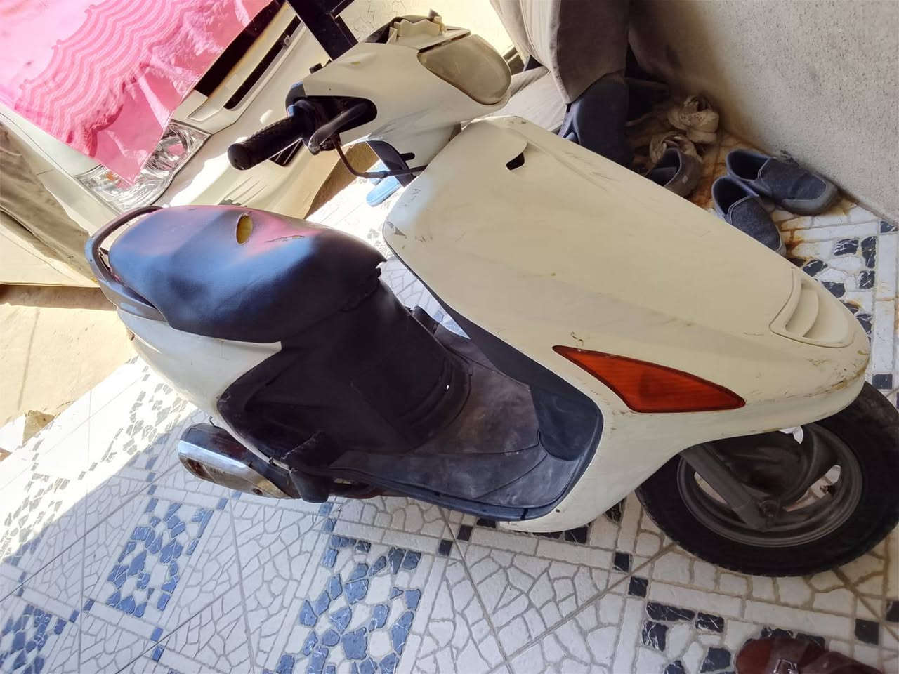 سلام عليكم فراشه نضيفه كلشي شغال بيها سلف لايتاات 350 بيها مجال بيها تبخير توه بادي بي تحمه يروح مكاني بصره صالحيه ***********
