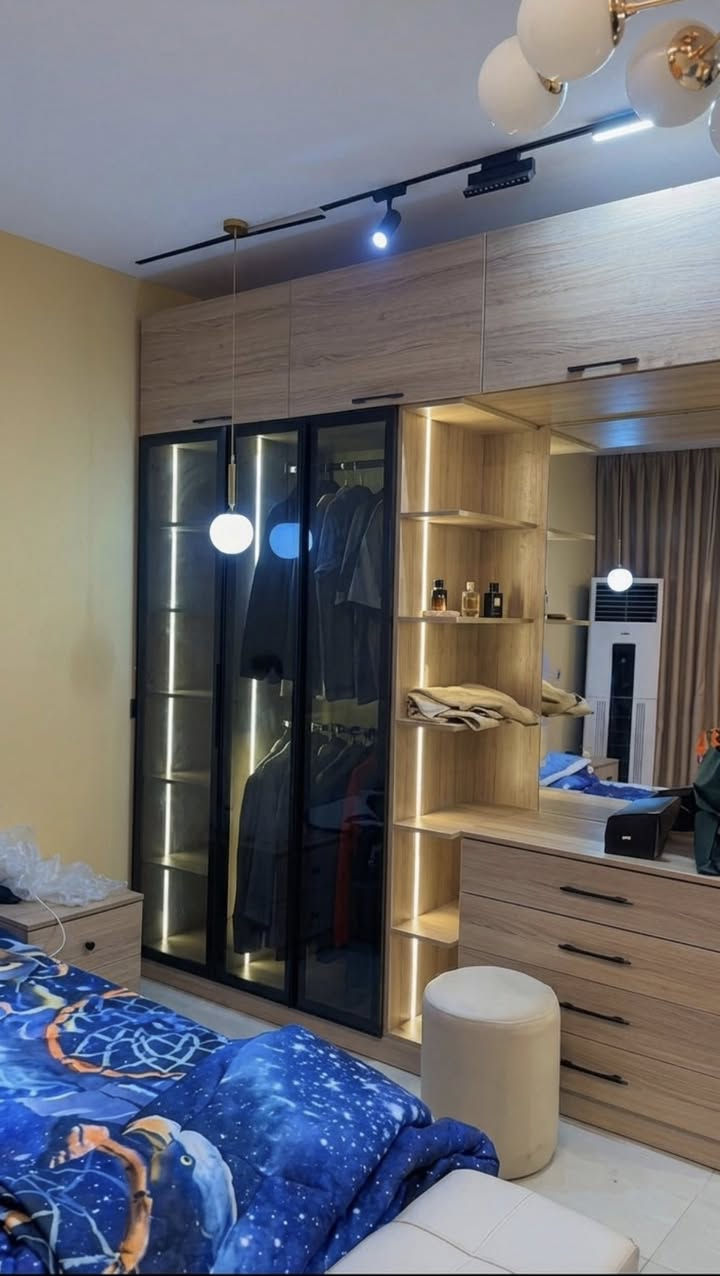 تفصال خشب mdf نظيفه مودرن 
السعر ٣ ملاين وبيها مجال


**إذا كنت صاحب هذا الإعلان وتريد حذفه لأي سبب، رجاءا أرسل رسالة إلى الدعم الفني**