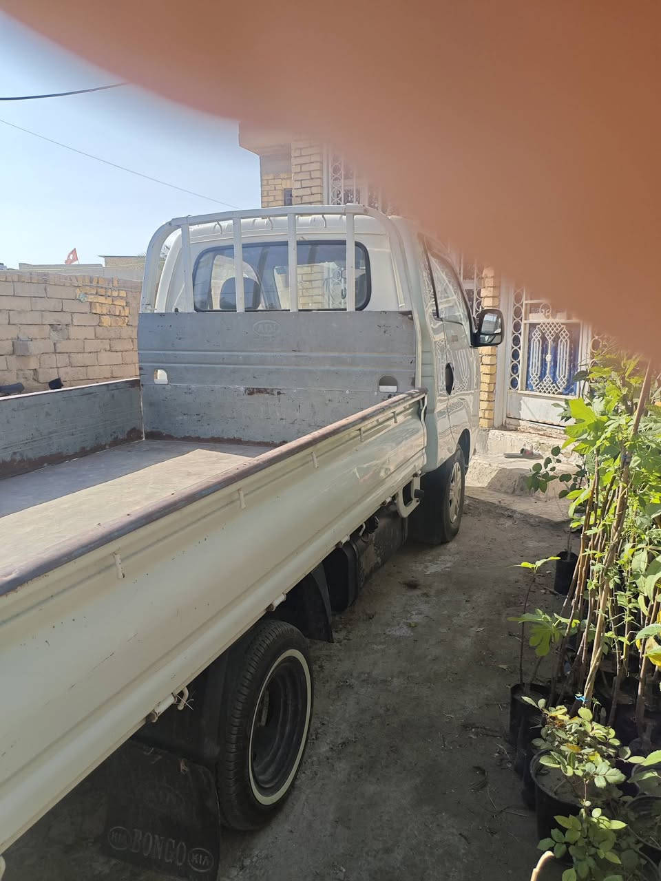 البصرة قضاء المدينة. بنكو مفتوح. وياها محجر. 2014. رقم انكليزي. نضيفه كلش. شاصي نضيف  *********** . بيه محجر كلش نضيف. سعر 112 وبيه مجال قليل.
