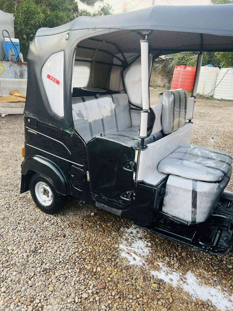 سلام عليكم تكتك للبيع ٢٢رقم بغداد بيه طخه بصفحه للستفسار اتصل ***********والرقم ثاني ***********مكاني بغداد المحموديه
