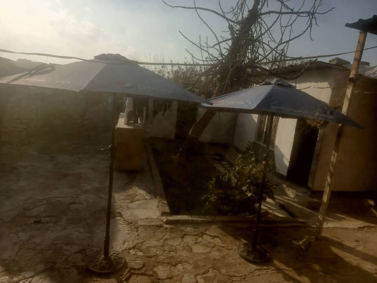 مضلات عدد 2 نضاف سعر ثنينهم 100 ايسر حي الميثاق ***********
